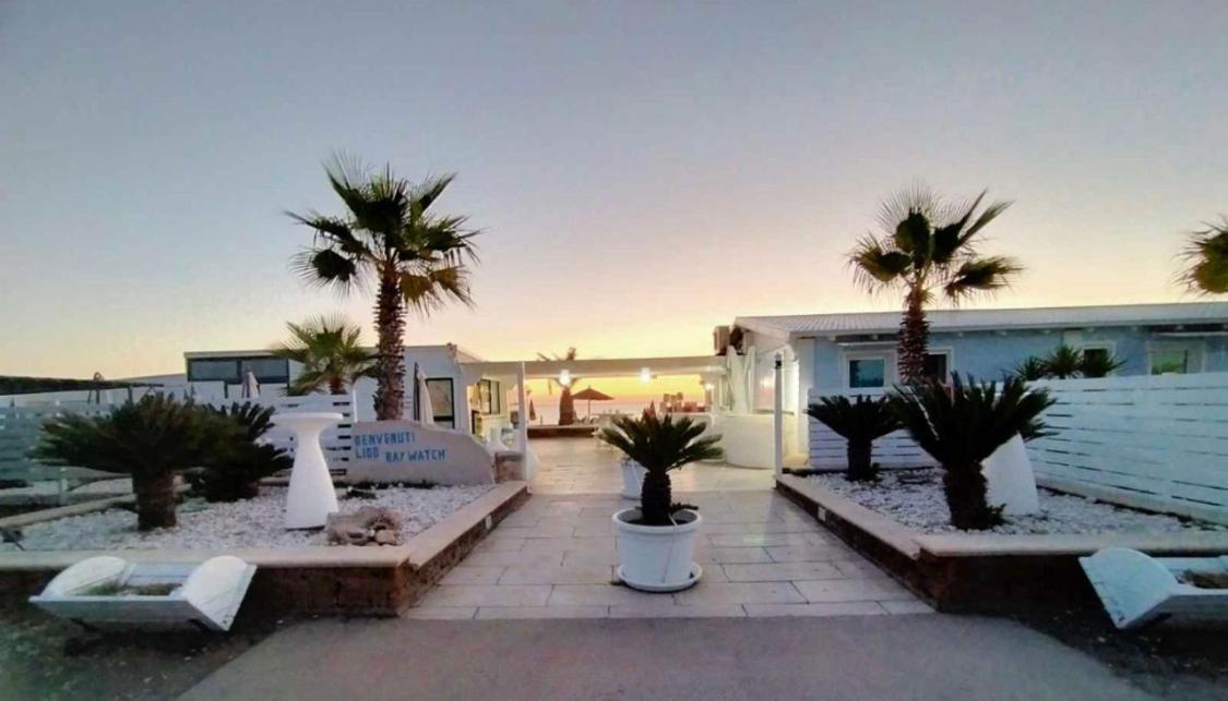 Hotel Baywatch Margherita Di Savoia Exteriér fotografie